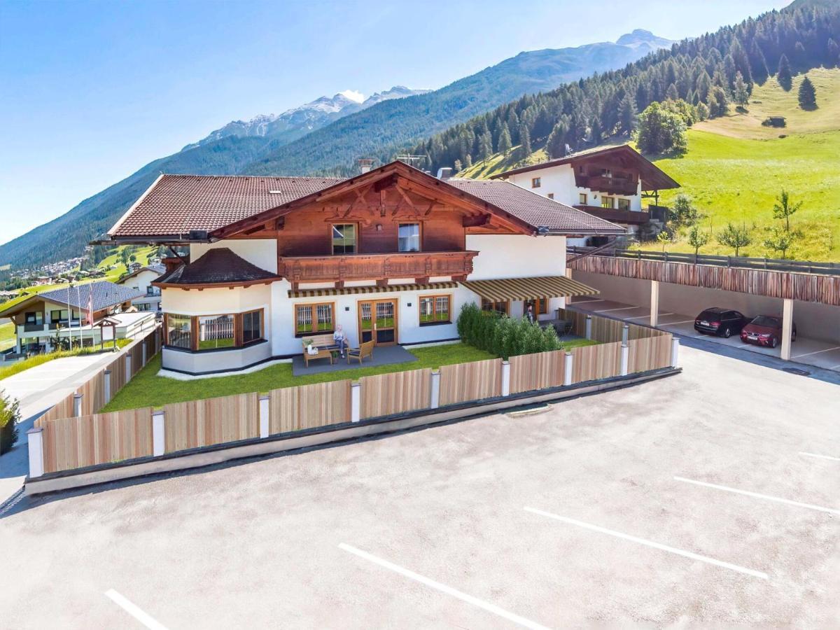 Ideal Apartment In Stubaital With Balcony Neustift im Stubaital Exterior photo